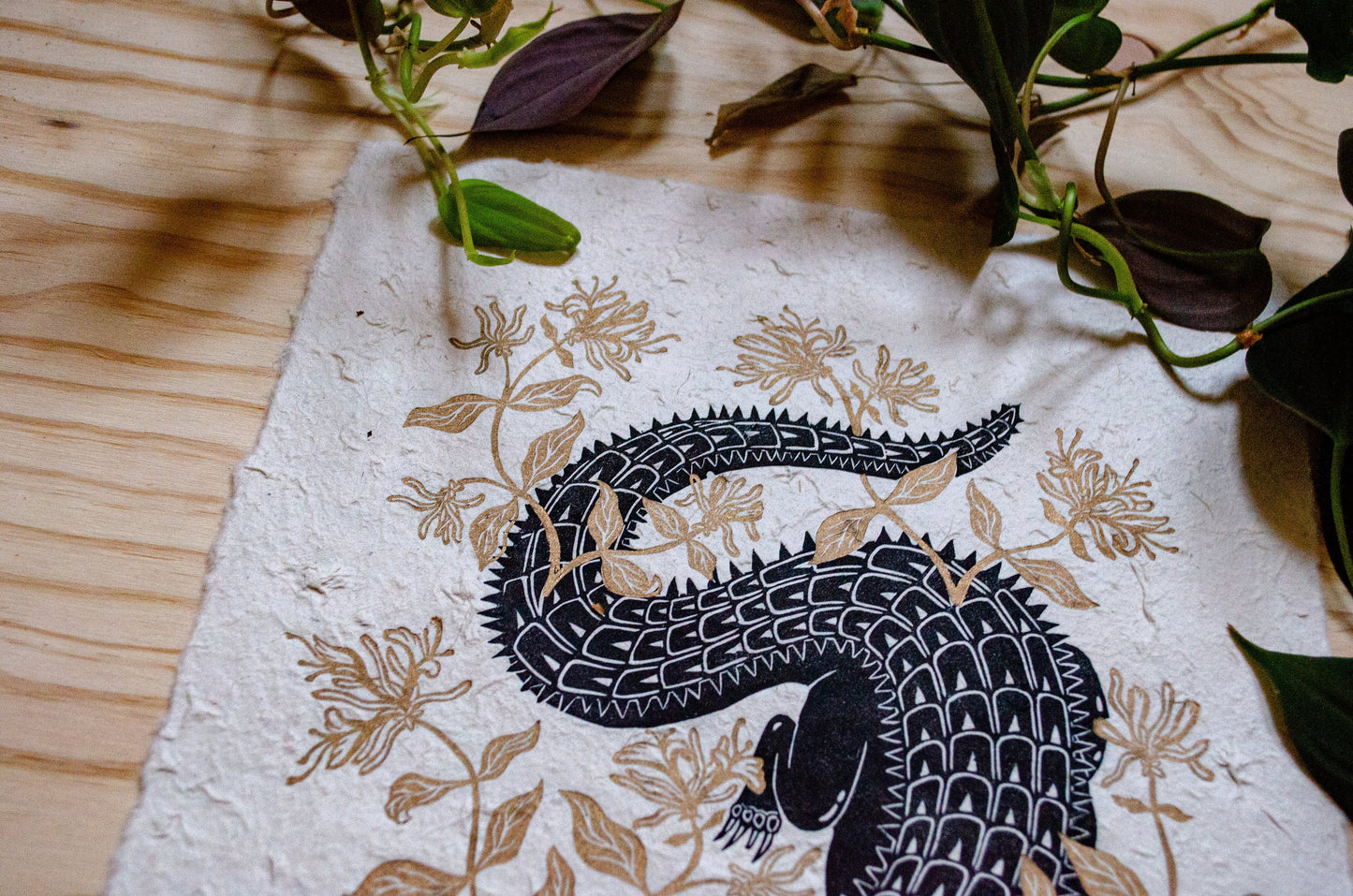 Crocodile & Honeysuckle | 9x11 Inches